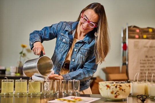 Make Your Own Soy Candles: Gemstones